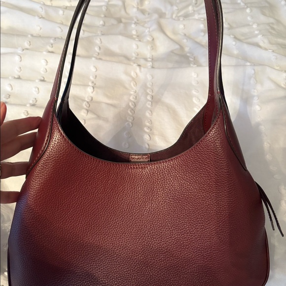 Michael Kors Kelsey Tote - Picture 7 of 8